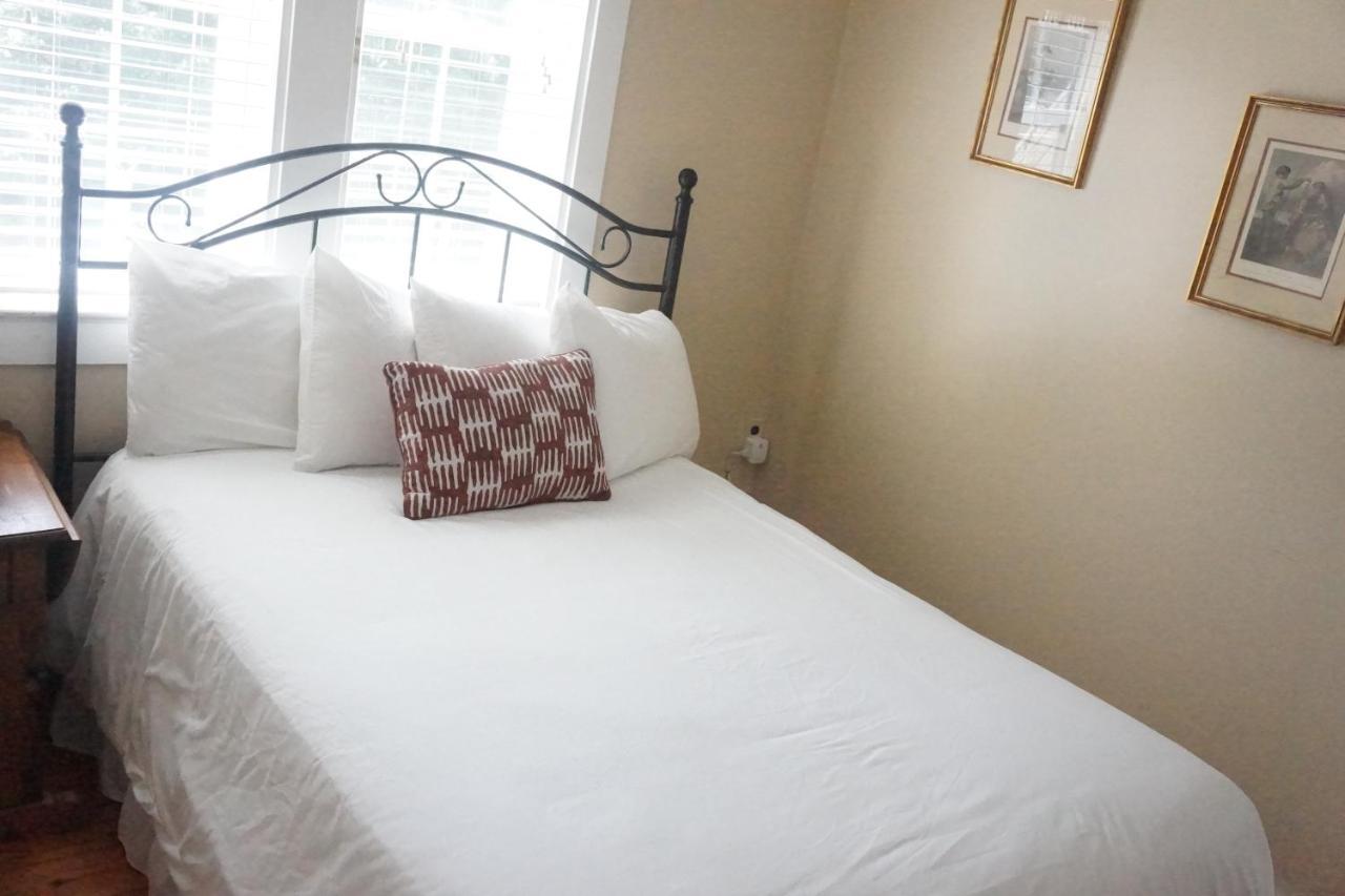 The Frogtown Inn Canadensis Luaran gambar