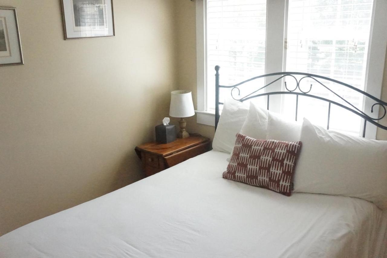 The Frogtown Inn Canadensis Luaran gambar