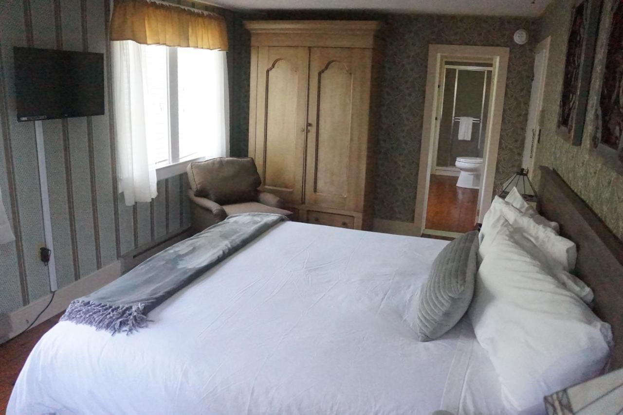 The Frogtown Inn Canadensis Luaran gambar