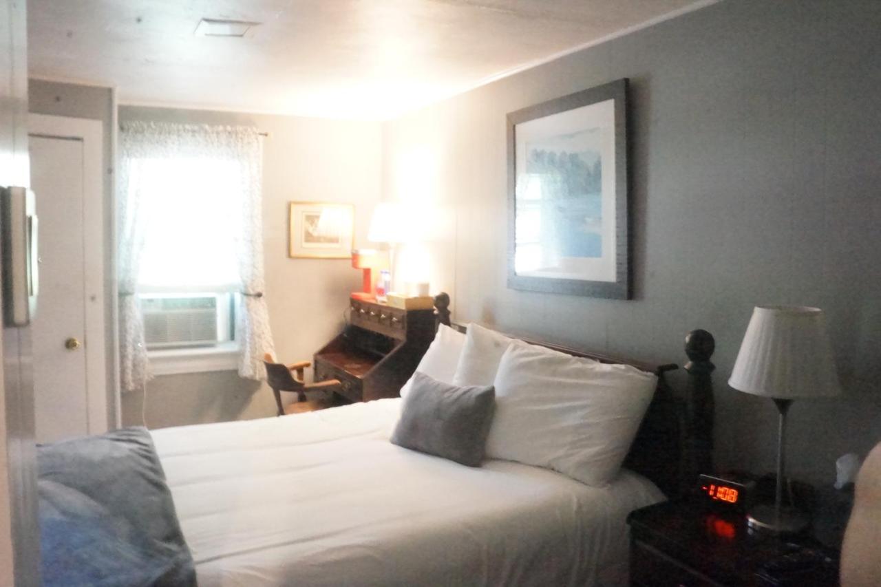 The Frogtown Inn Canadensis Luaran gambar