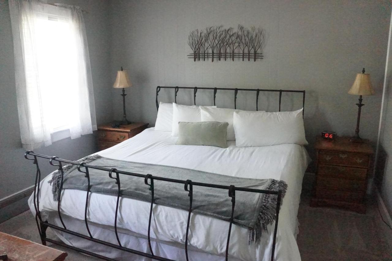 The Frogtown Inn Canadensis Luaran gambar