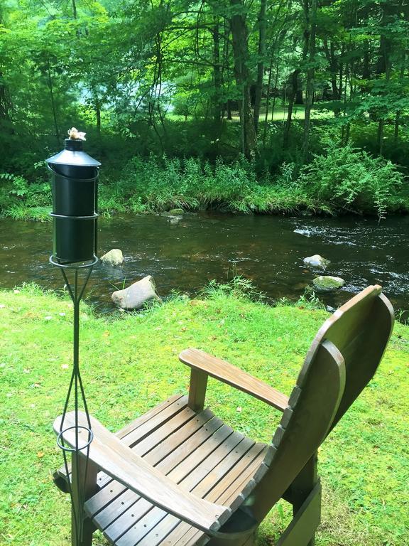The Frogtown Inn Canadensis Luaran gambar