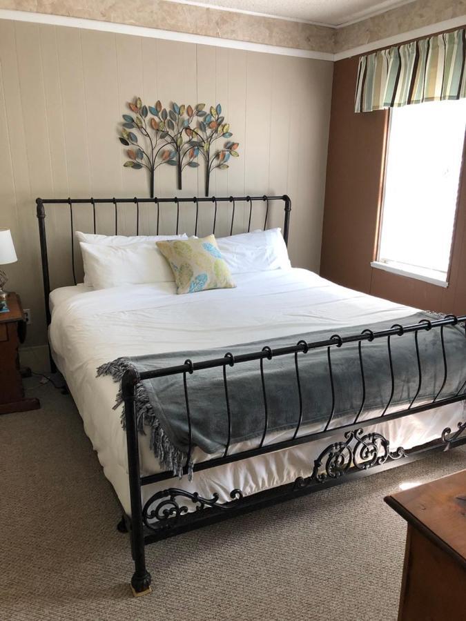 The Frogtown Inn Canadensis Luaran gambar